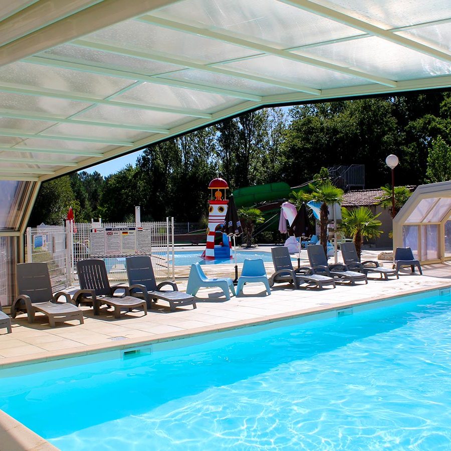 Piscine Couverte du Camping Le Paradis - Médoc